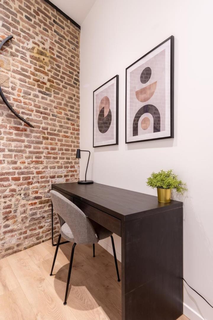 Character Apartment In The Heart Of Old Rijsel Buitenkant foto